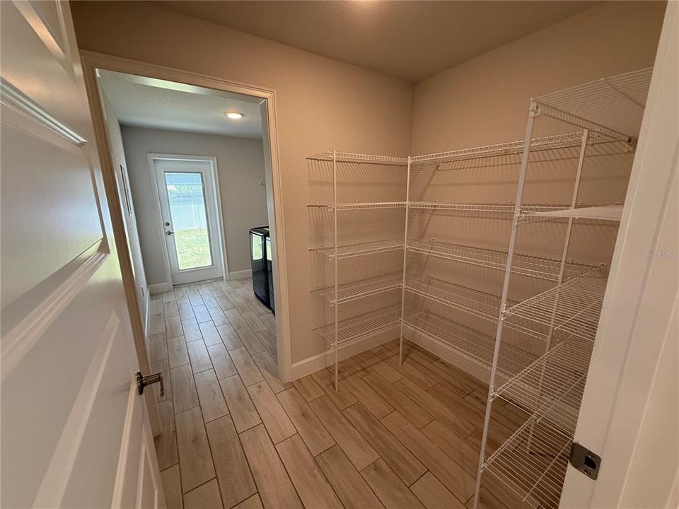 For Sale: $374,000 (4 beds, 3 baths, 3000 Square Feet)