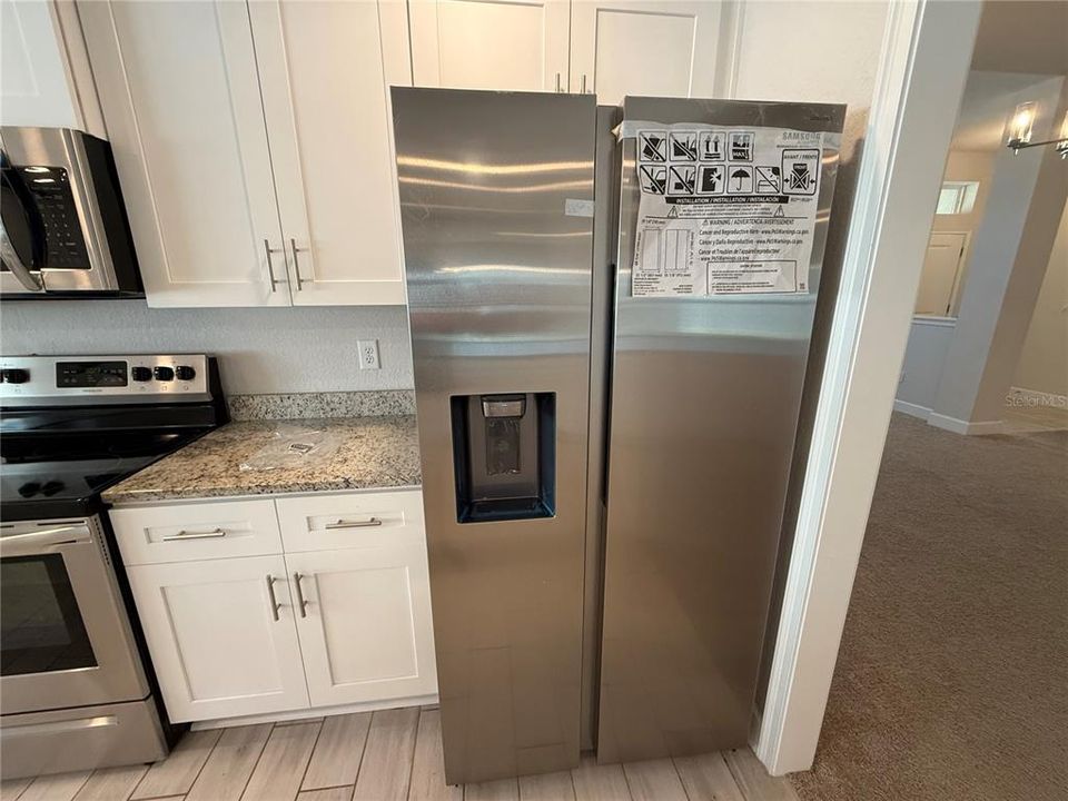 For Sale: $374,000 (4 beds, 3 baths, 3000 Square Feet)