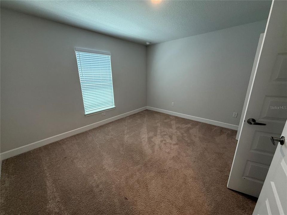 For Sale: $374,000 (4 beds, 3 baths, 3000 Square Feet)