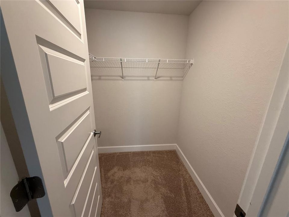 For Sale: $374,000 (4 beds, 3 baths, 3000 Square Feet)