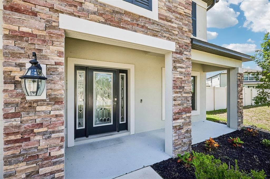 For Rent: $3,000 (4 beds, 2 baths, 2890 Square Feet)