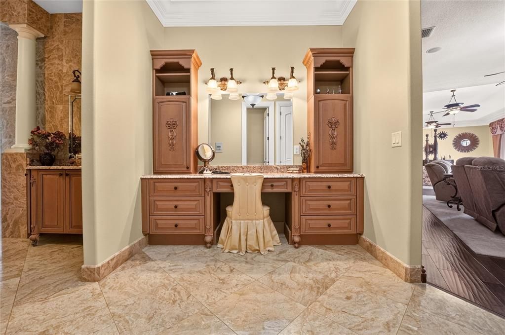 For Sale: $2,590,500 (6 beds, 5 baths, 6780 Square Feet)