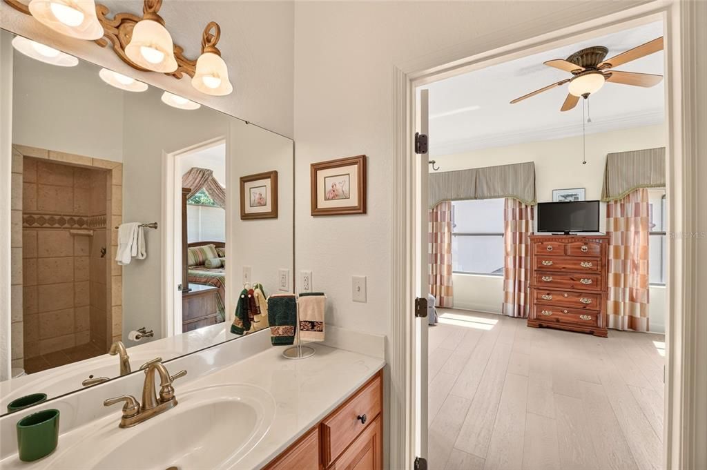 For Sale: $2,590,500 (6 beds, 5 baths, 6780 Square Feet)