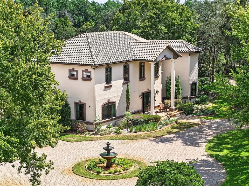 For Sale: $2,590,500 (6 beds, 5 baths, 6780 Square Feet)