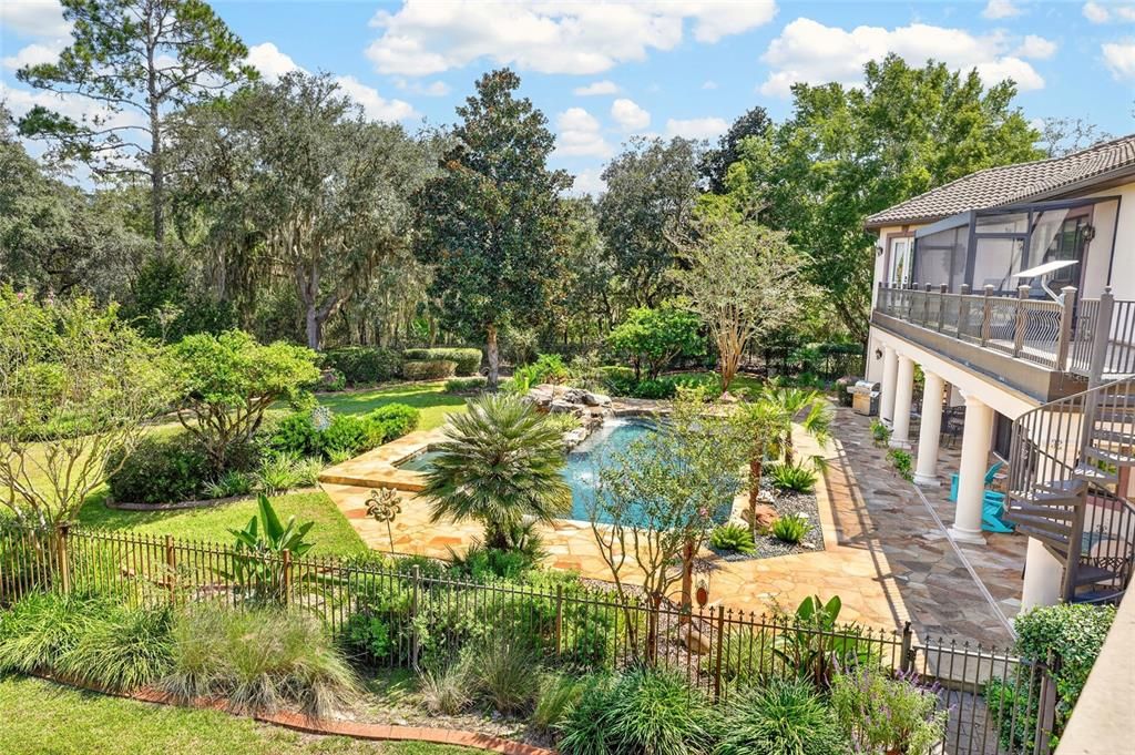 For Sale: $2,590,500 (6 beds, 5 baths, 6780 Square Feet)