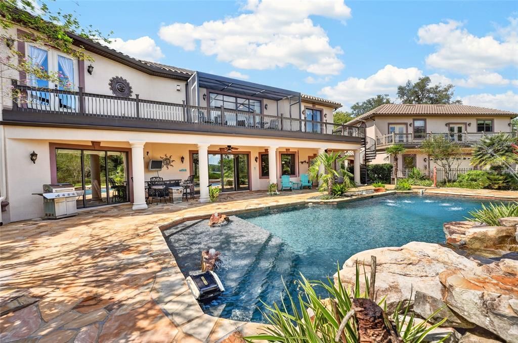 For Sale: $2,590,500 (6 beds, 5 baths, 6780 Square Feet)