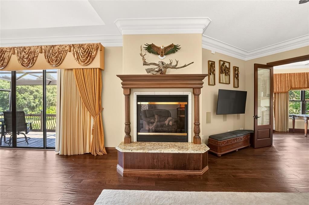For Sale: $2,590,500 (6 beds, 5 baths, 6780 Square Feet)