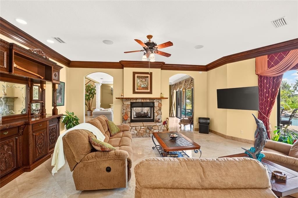 For Sale: $2,590,500 (6 beds, 5 baths, 6780 Square Feet)