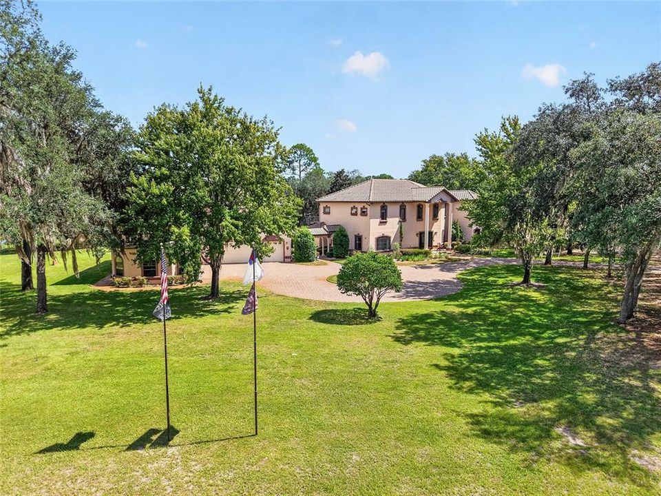 For Sale: $2,590,500 (6 beds, 5 baths, 6780 Square Feet)