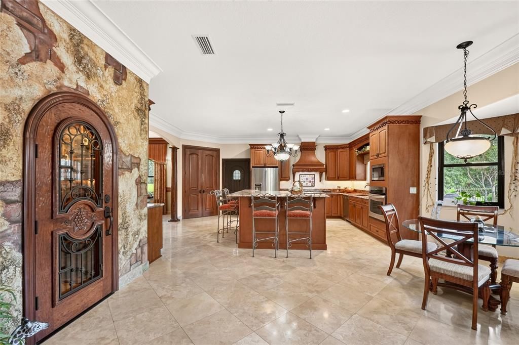 For Sale: $2,590,500 (6 beds, 5 baths, 6780 Square Feet)