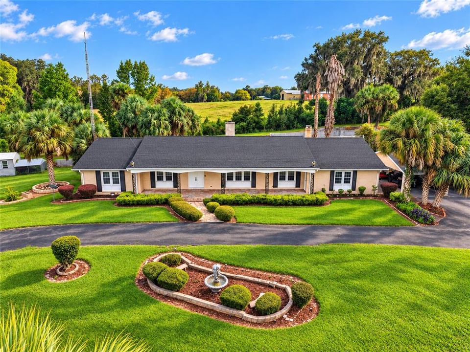 En Venta: $779,500 (5 camas, 3 baños, 3528 Pies cuadrados)
