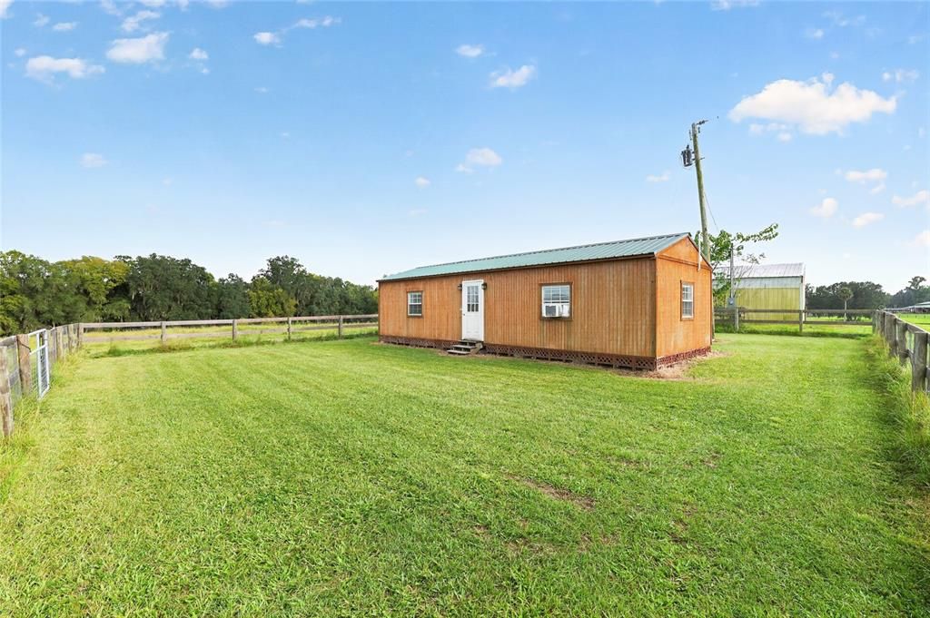 En Venta: $779,500 (5 camas, 3 baños, 3528 Pies cuadrados)