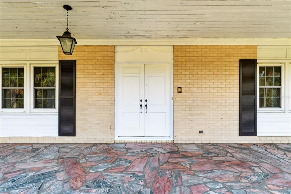 En Venta: $779,500 (5 camas, 3 baños, 3528 Pies cuadrados)