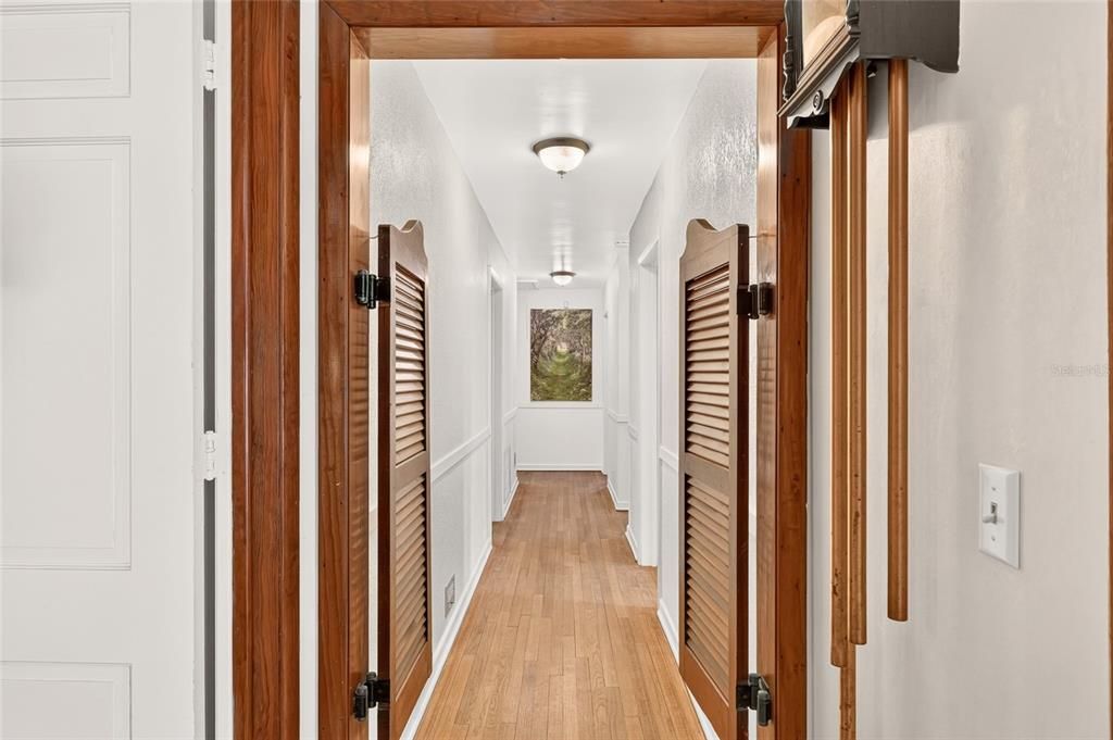 En Venta: $779,500 (5 camas, 3 baños, 3528 Pies cuadrados)