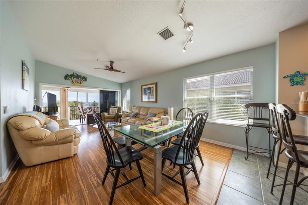 For Sale: $525,000 (3 beds, 2 baths, 1716 Square Feet)