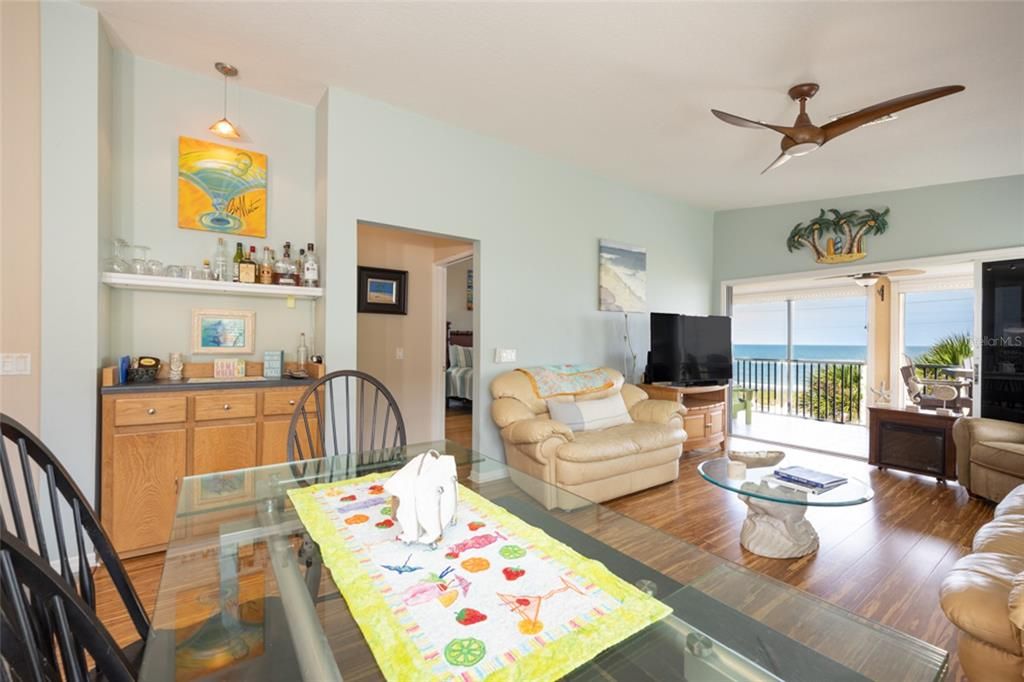 For Sale: $525,000 (3 beds, 2 baths, 1716 Square Feet)