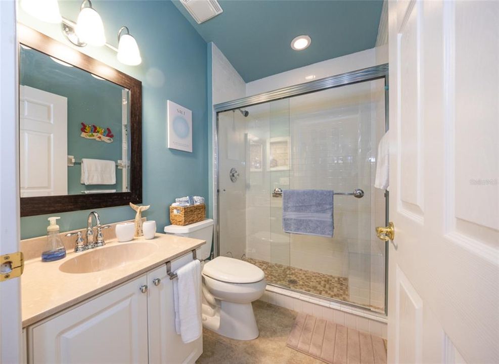 For Sale: $525,000 (3 beds, 2 baths, 1716 Square Feet)
