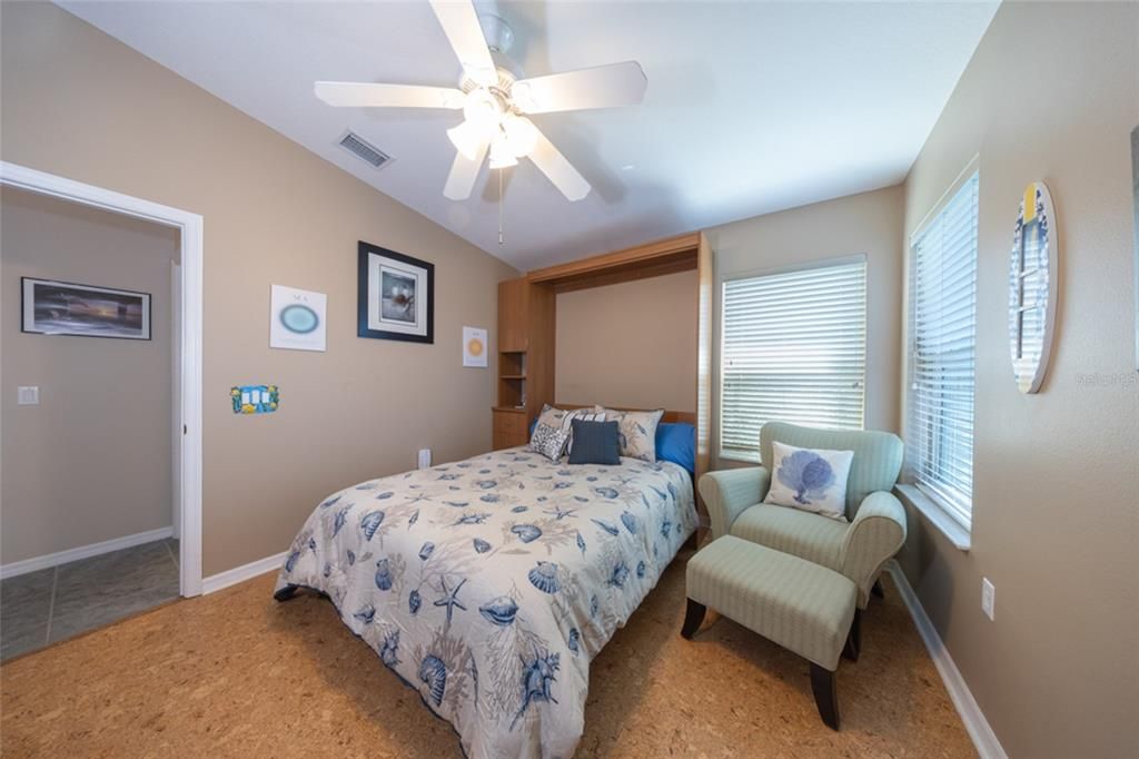 For Sale: $525,000 (3 beds, 2 baths, 1716 Square Feet)