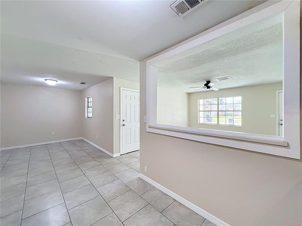 For Sale: $185,000 (3 beds, 1 baths, 1136 Square Feet)