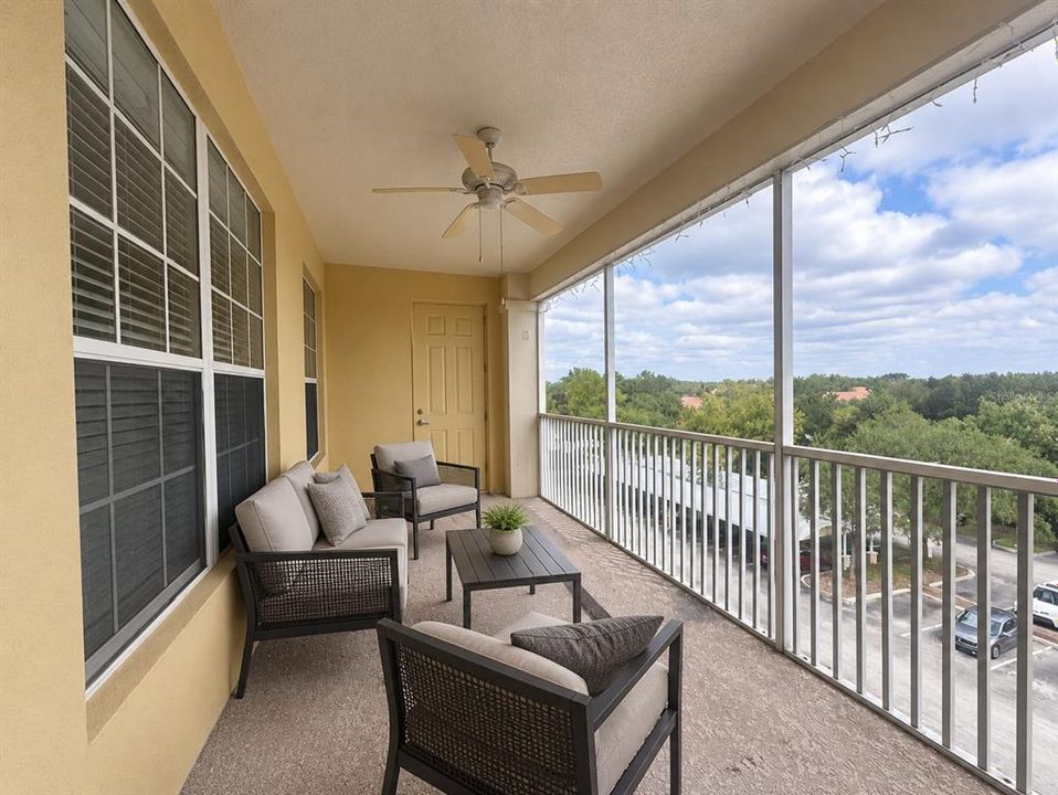 For Sale: $300,000 (3 beds, 2 baths, 1962 Square Feet)