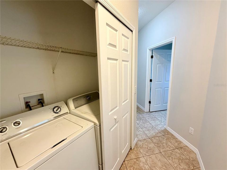 В аренду: $1,950 (3 спален, 2 ванн, 1386 Квадратных фут)