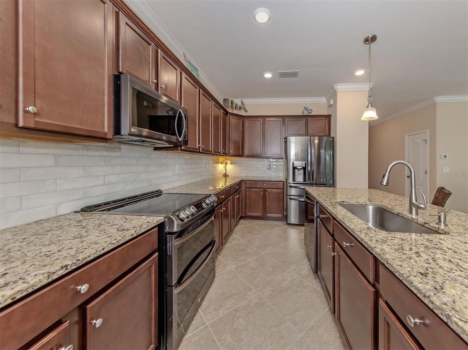 For Sale: $629,000 (4 beds, 3 baths, 2035 Square Feet)