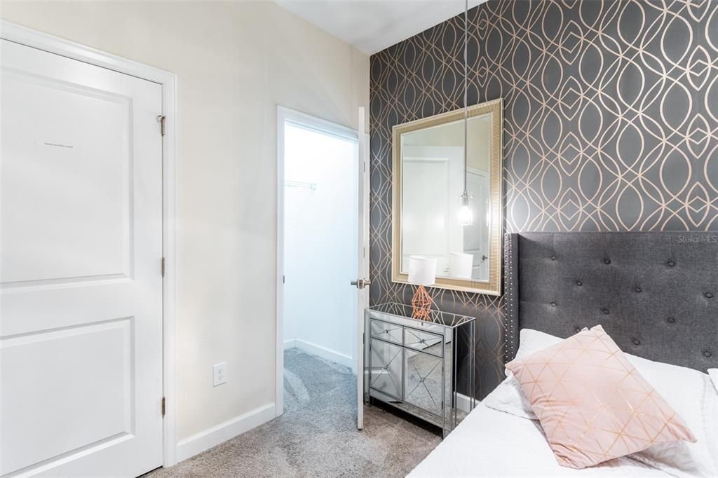For Sale: $479,000 (4 beds, 3 baths, 1914 Square Feet)