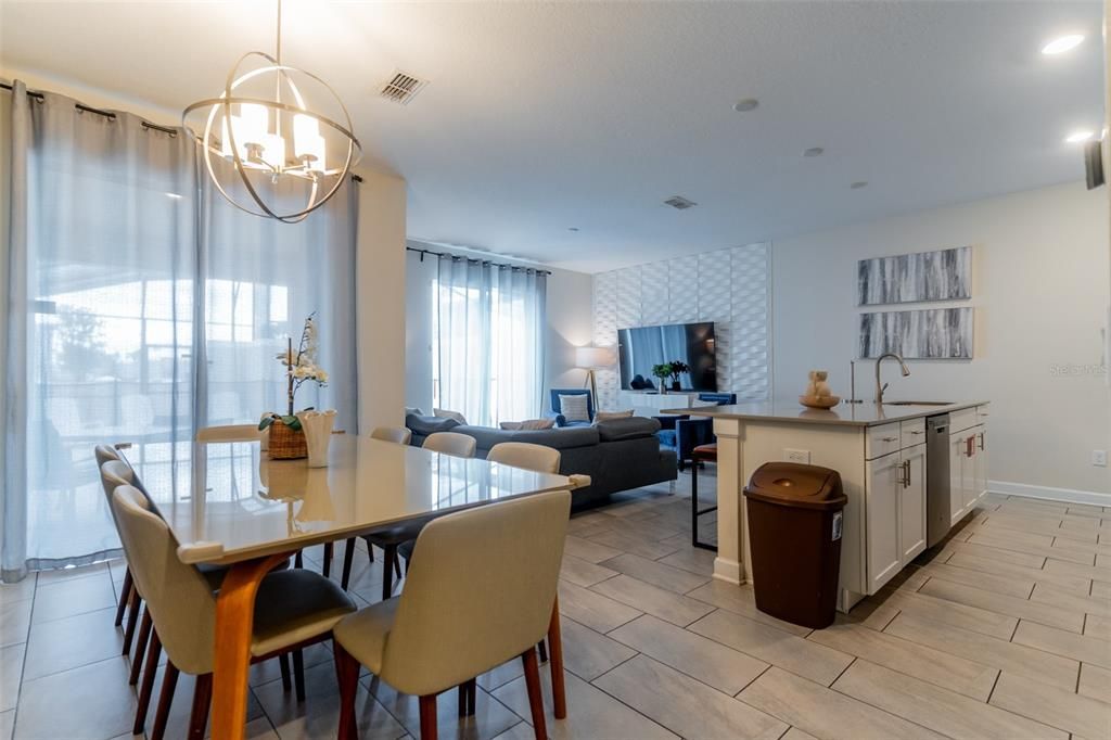 For Sale: $479,000 (4 beds, 3 baths, 1914 Square Feet)