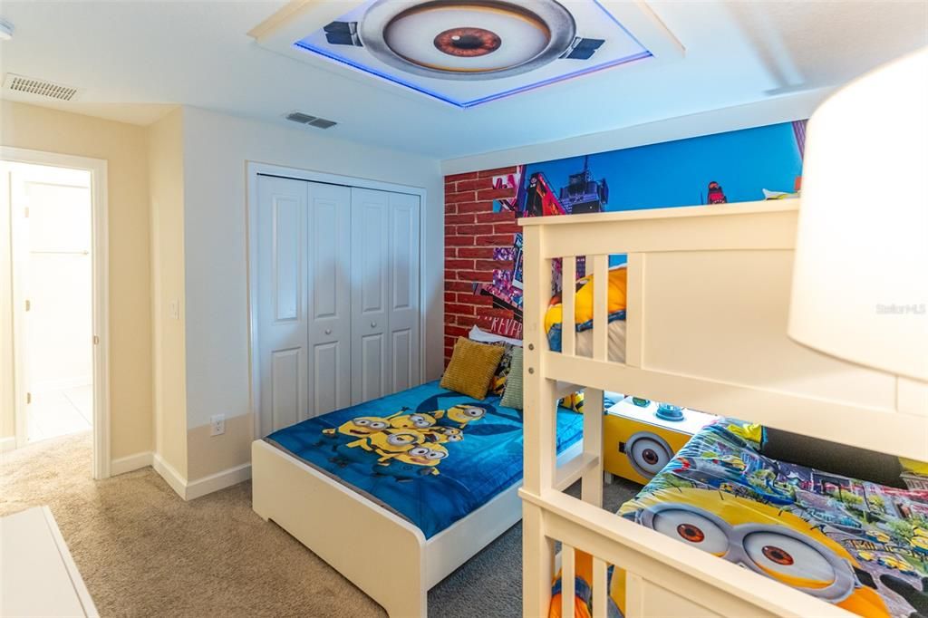 For Sale: $479,000 (4 beds, 3 baths, 1914 Square Feet)
