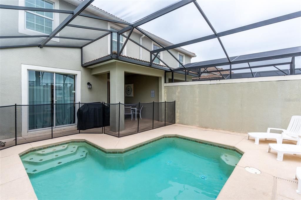 For Sale: $479,000 (4 beds, 3 baths, 1914 Square Feet)