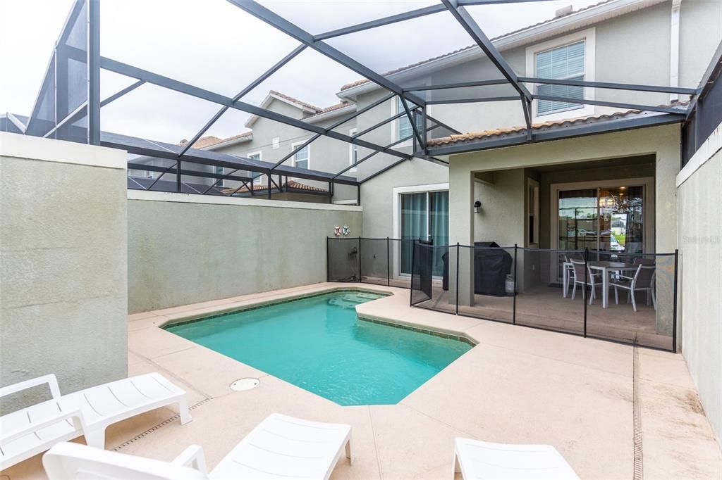 For Sale: $479,000 (4 beds, 3 baths, 1914 Square Feet)