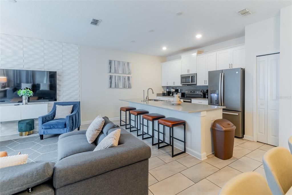 For Sale: $479,000 (4 beds, 3 baths, 1914 Square Feet)