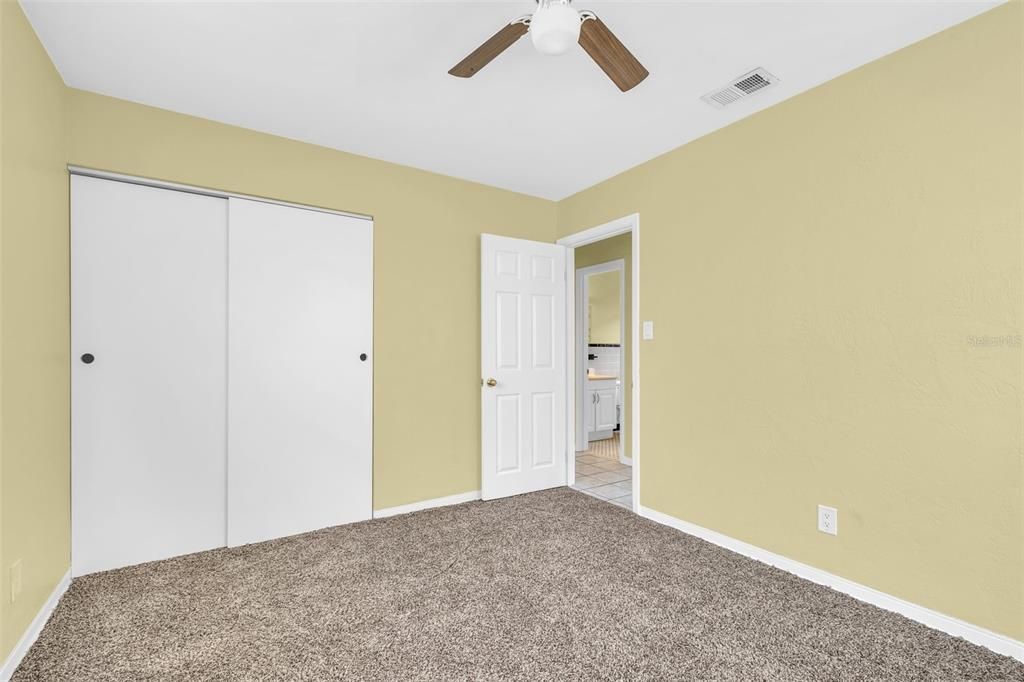 For Sale: $154,900 (3 beds, 1 baths, 1127 Square Feet)