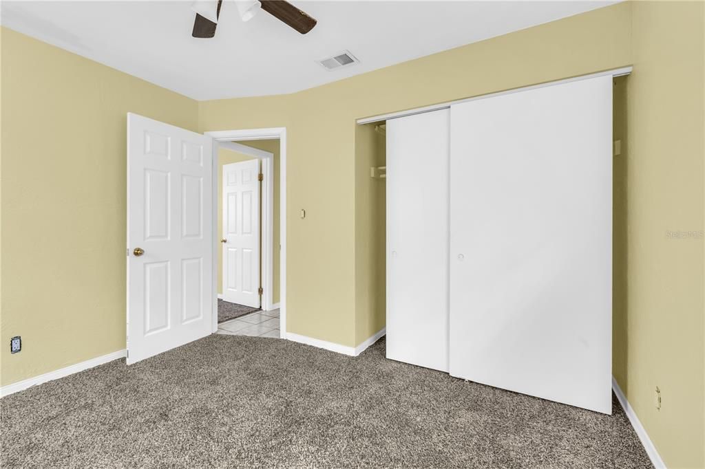 For Sale: $154,900 (3 beds, 1 baths, 1127 Square Feet)