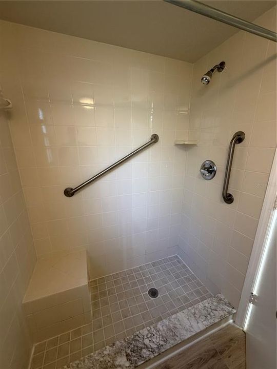 En Venta: $120,000 (2 camas, 2 baños, 840 Pies cuadrados)