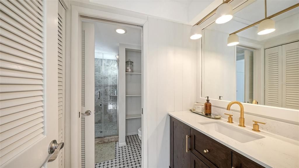 For Sale: $309,000 (3 beds, 2 baths, 1321 Square Feet)