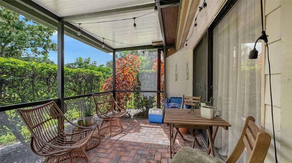 For Sale: $309,000 (3 beds, 2 baths, 1321 Square Feet)