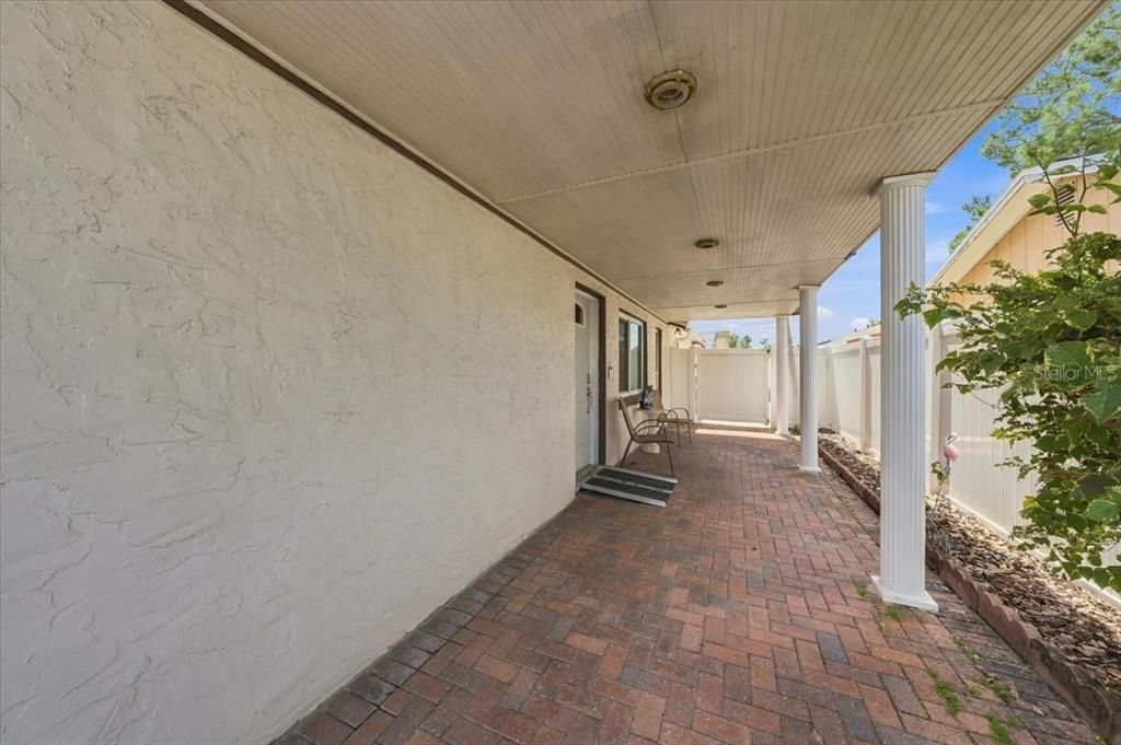 For Sale: $399,999 (3 beds, 2 baths, 1322 Square Feet)