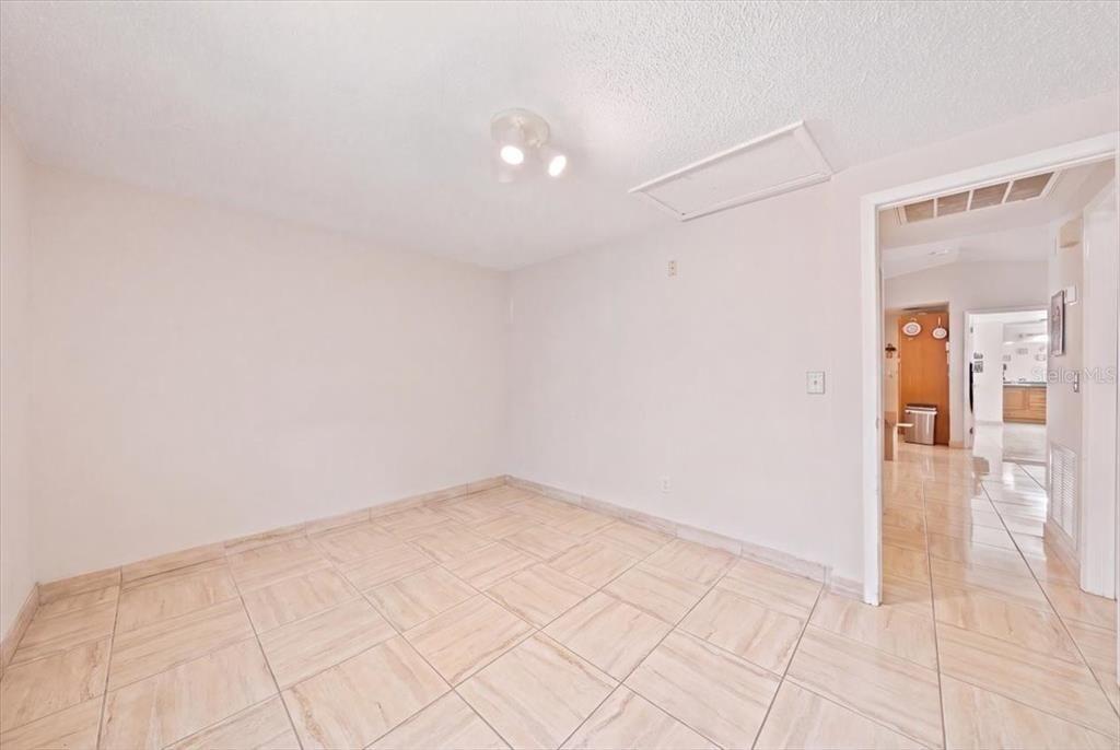 For Sale: $399,999 (3 beds, 2 baths, 1322 Square Feet)