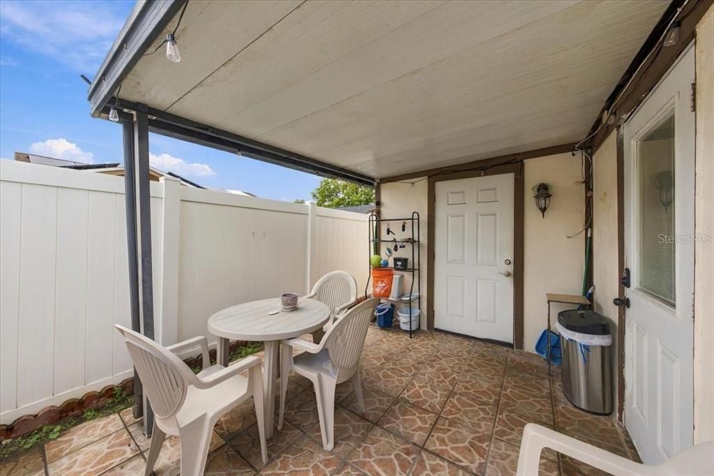 For Sale: $399,999 (3 beds, 2 baths, 1322 Square Feet)