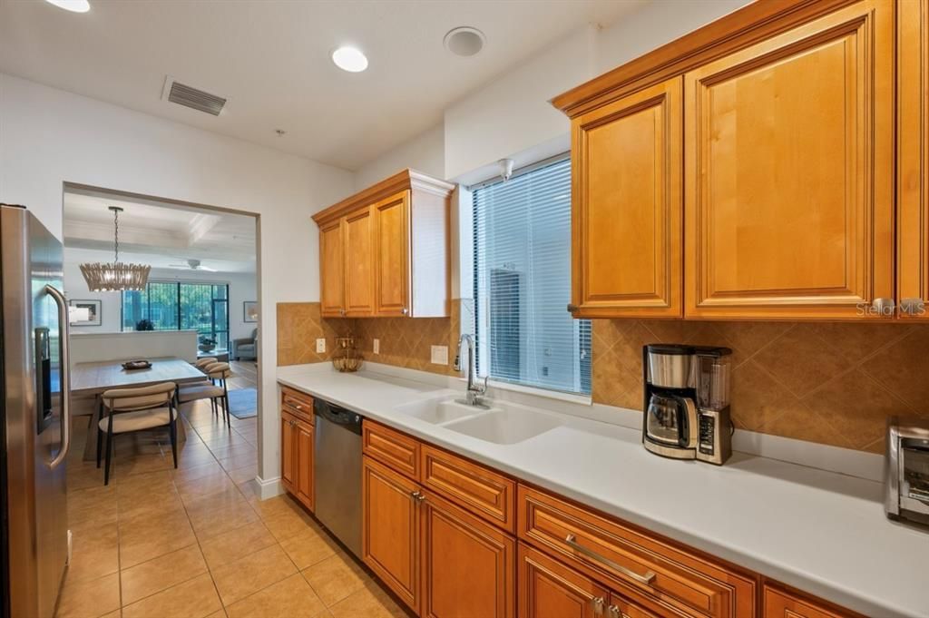 En Venta: $325,000 (3 camas, 2 baños, 1520 Pies cuadrados)