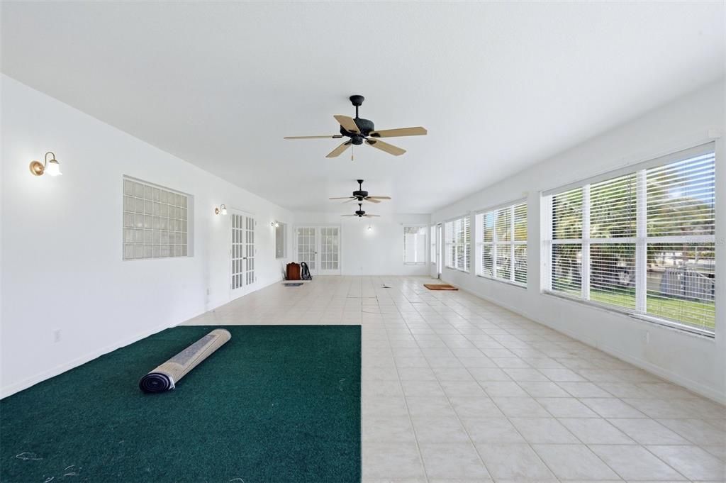 For Sale: $1,000,000 (2 beds, 2 baths, 3276 Square Feet)
