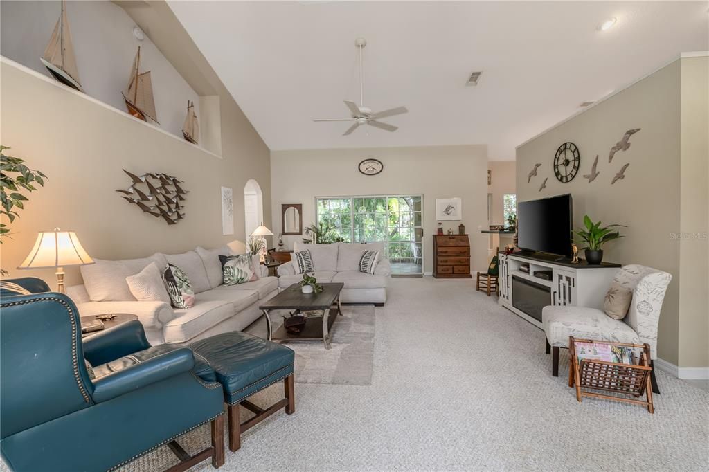 For Sale: $439,000 (3 beds, 2 baths, 2068 Square Feet)