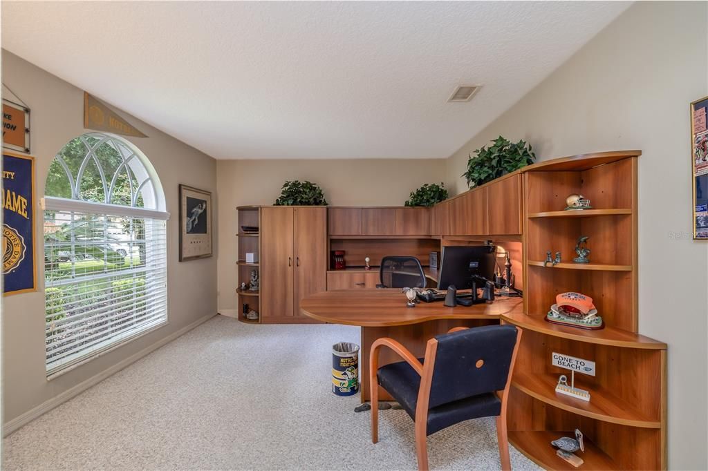 For Sale: $439,000 (3 beds, 2 baths, 2068 Square Feet)