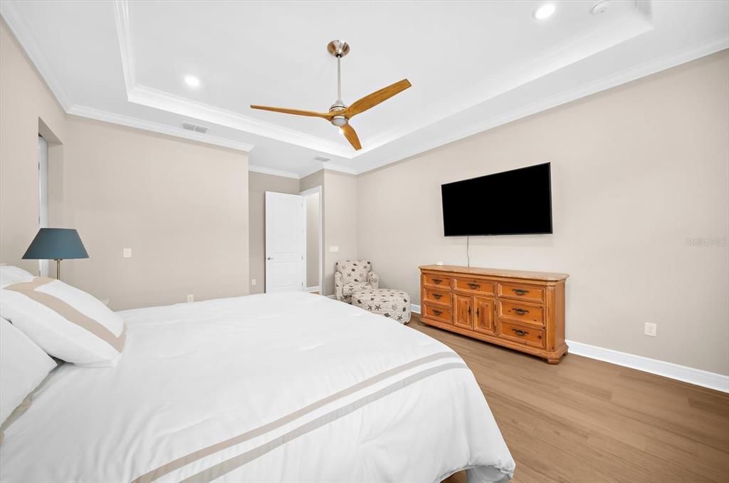 For Sale: $989,000 (3 beds, 3 baths, 2808 Square Feet)