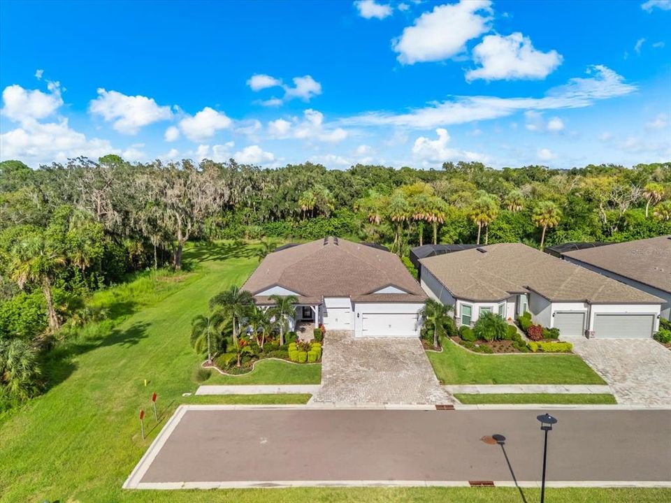 For Sale: $989,000 (3 beds, 3 baths, 2808 Square Feet)