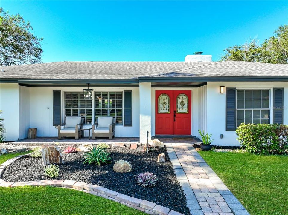 For Sale: $899,000 (4 beds, 3 baths, 2886 Square Feet)