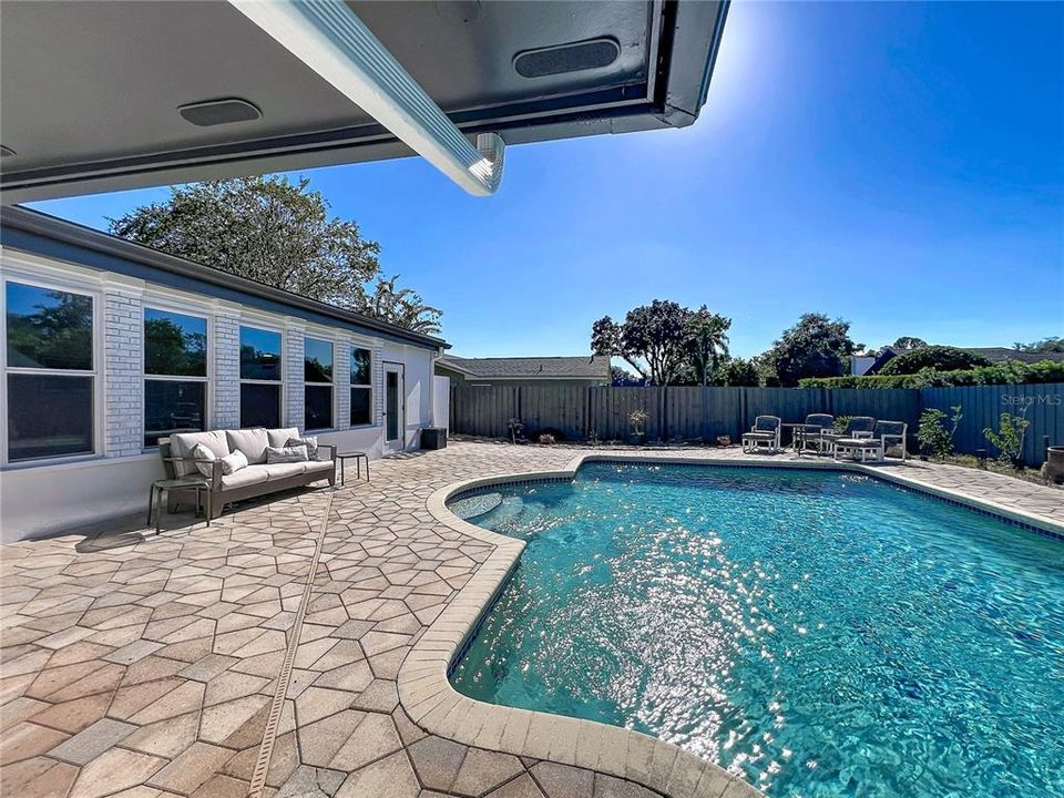 For Sale: $899,000 (4 beds, 3 baths, 2886 Square Feet)