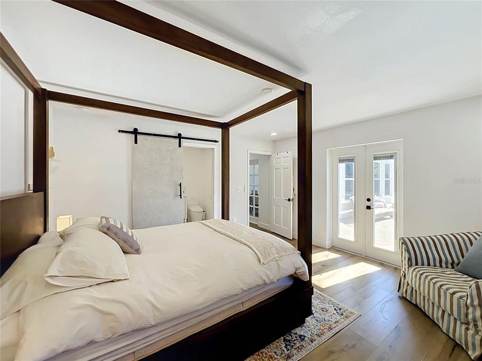 For Sale: $899,000 (4 beds, 3 baths, 2886 Square Feet)