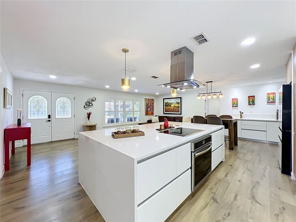 For Sale: $899,000 (4 beds, 3 baths, 2886 Square Feet)